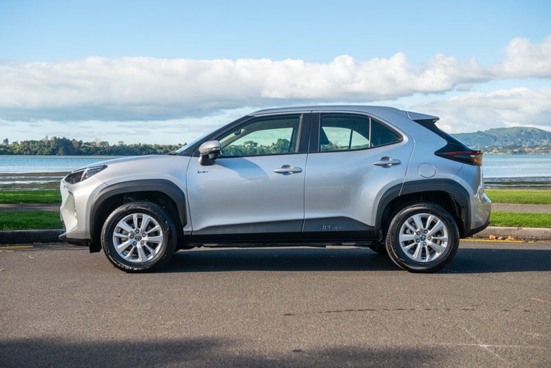 2025 Toyota Yaris Cross GX 1.5P HEV ECVT FWD image 5