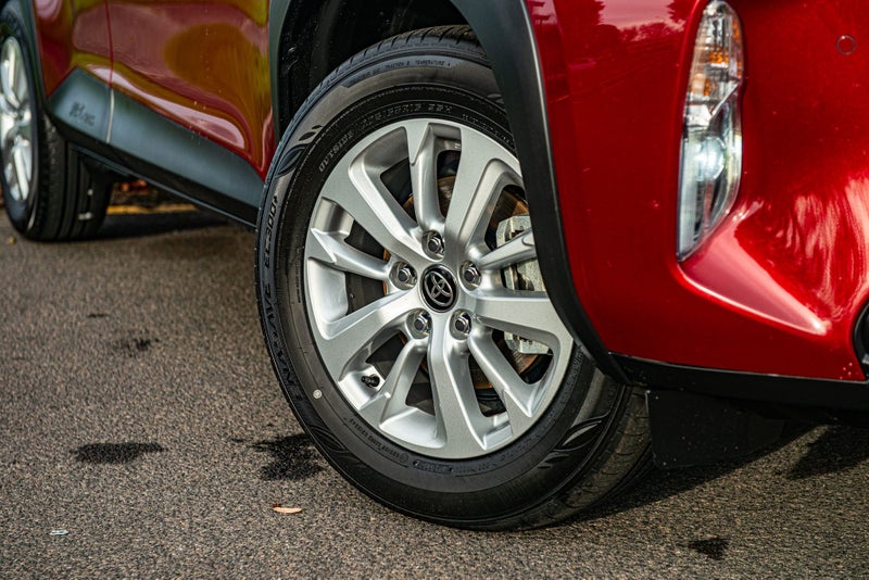 2025 Toyota Yaris Cross GX 1.5P HEV ECVT FWD image 3