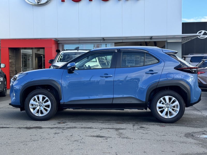 2025 Toyota Yaris Cross GX 1.5P HEV ECVT FWD image 4