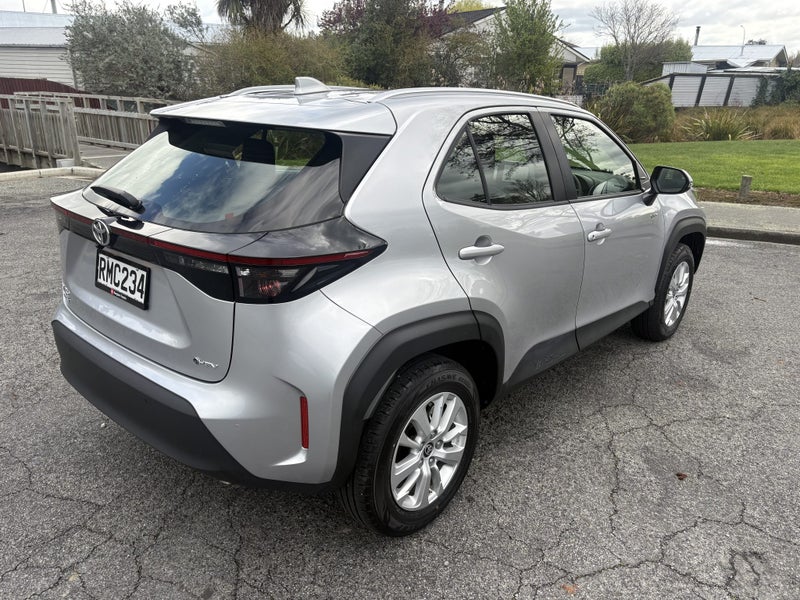 2025 Toyota Yaris Cross GX 1.5P HEV ECVT FWD SU... image 5