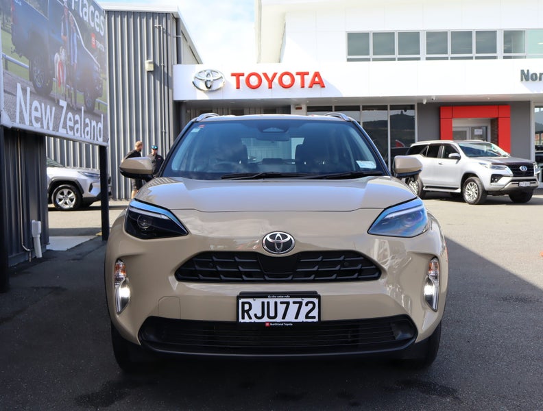 2025 Toyota Yaris Cross GX 1.5P HEV ECVT FWD SU... image 2