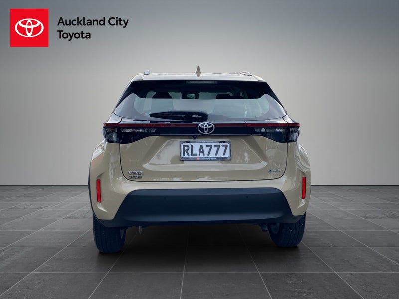 2025 Toyota Yaris Cross GX 1.5P HEV ECVT FWD SU... image 4
