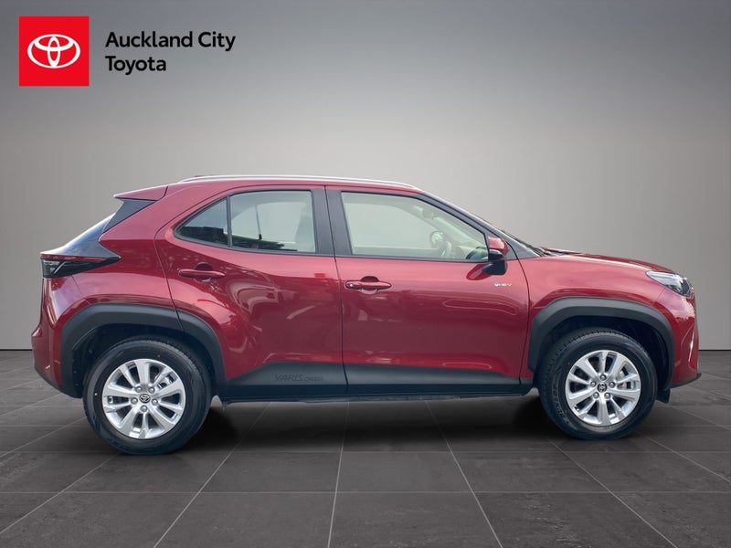 2025 Toyota Yaris Cross GX 1.5P HEV ECVT FWD SU... image 2