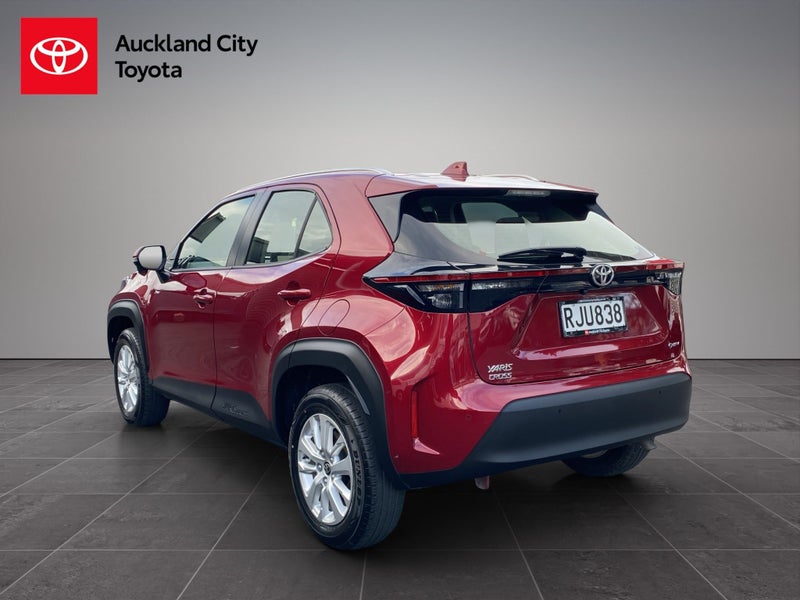 2025 Toyota Yaris Cross GX 1.5P HEV ECVT FWD SU... image 5