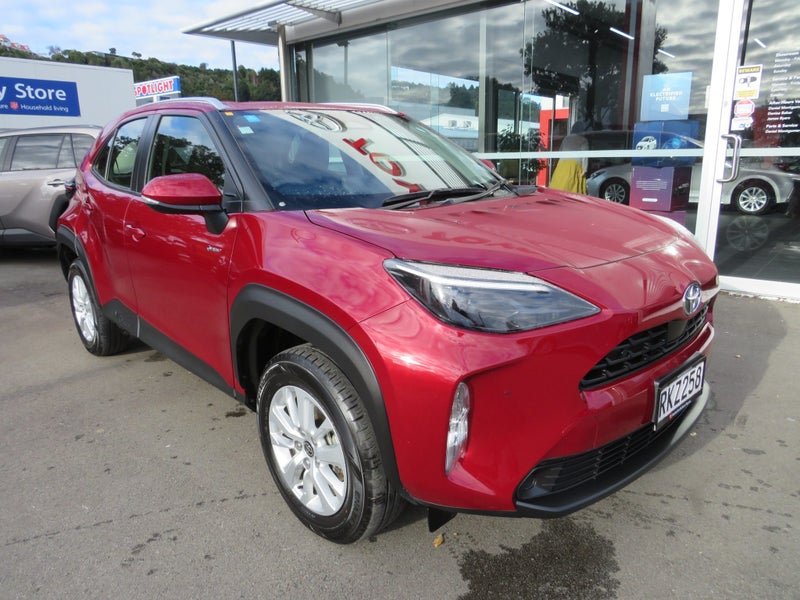 2025 Toyota Yaris Cross GX 1.5P HEV ECVT FWD SU... image 2