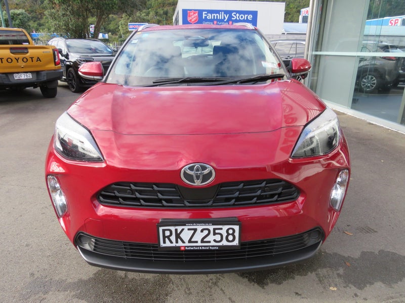 2025 Toyota Yaris Cross GX 1.5P HEV ECVT FWD SU... image 3