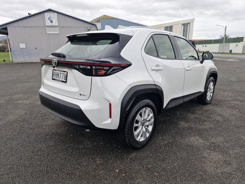 2025 Toyota Yaris Cross GX 1.5P HEV ECVT FWD SU... image 5