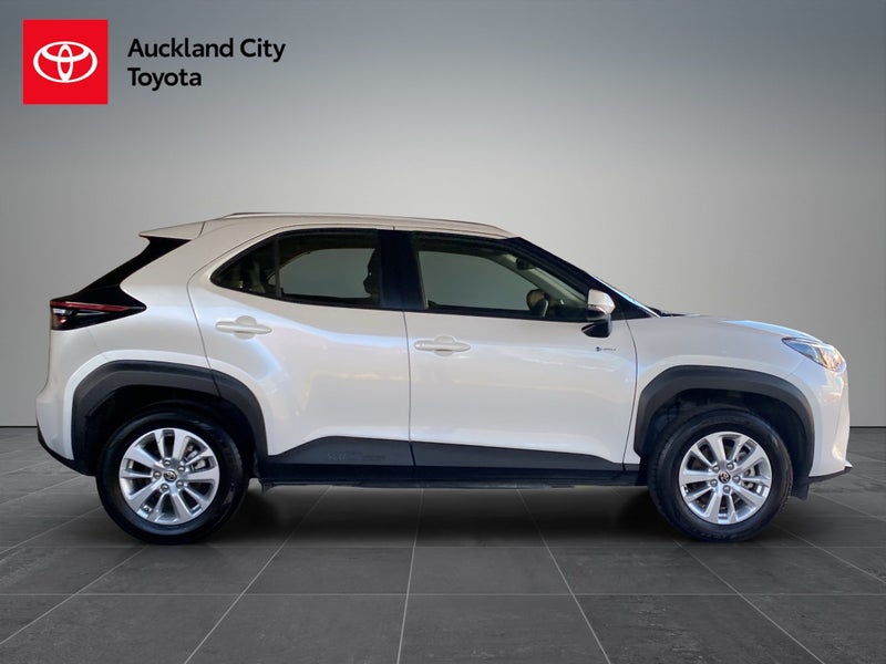 2025 Toyota Yaris Cross GX 1.5P HEV ECVT FWD SU... image 2