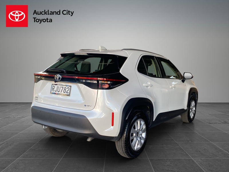 2025 Toyota Yaris Cross GX 1.5P HEV ECVT FWD SU... image 3