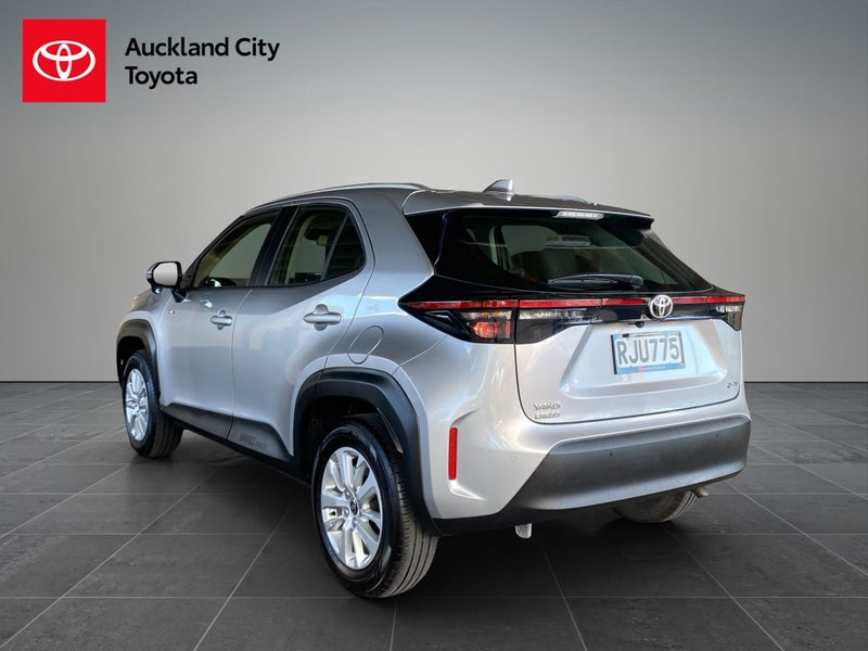 2025 Toyota Yaris Cross GX 1.5P HEV ECVT FWD SU... image 5