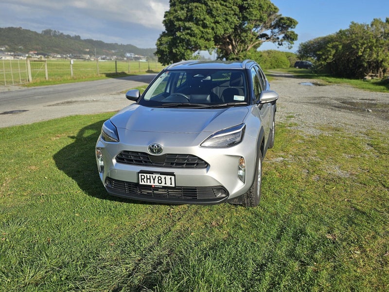2025 Toyota Yaris Cross GX 1.5P HEV ECVT FWD SU... image 2
