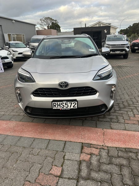 2025 Toyota Yaris Cross GX 1.5P HEV ECVT FWD SU... image 2