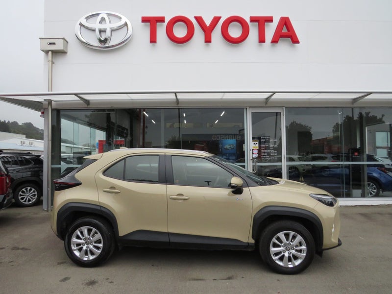 2025 Toyota Yaris Cross GX 1.5P HEV ECVT FWD SU... image 4
