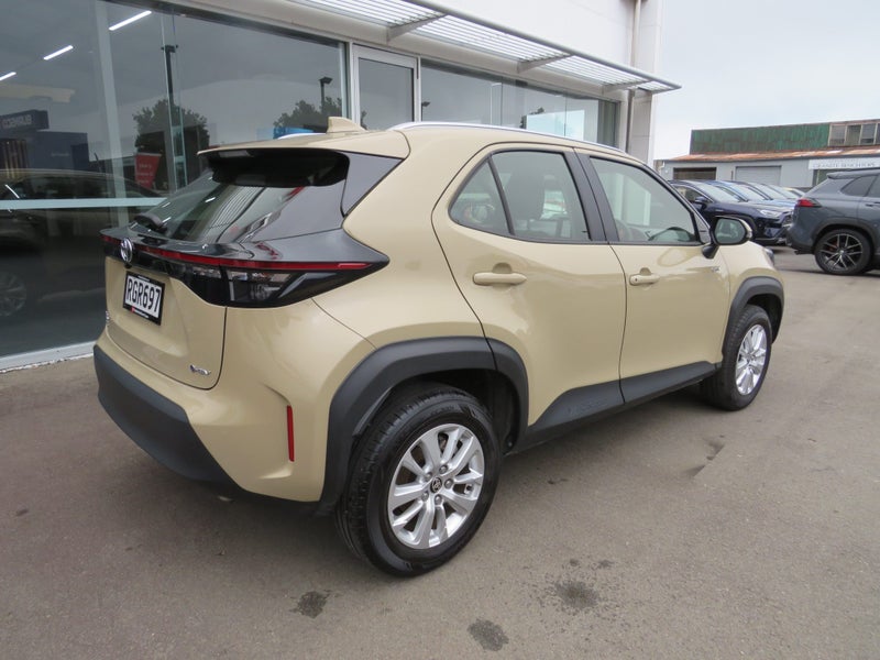 2025 Toyota Yaris Cross GX 1.5P HEV ECVT FWD SU... image 5