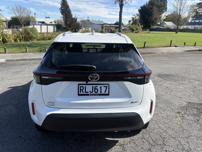 2025 Toyota Yaris Cross GX 1.5P HEV ECVT FWD SU... image 4