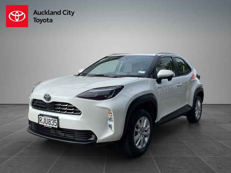 2025 Toyota Yaris Cross GX 1.5P HEV ECVT FWD SU... image 3