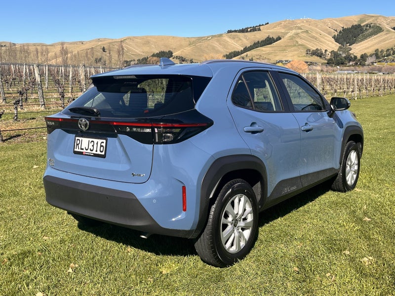 2025 Toyota Yaris Cross GX 1.5P HEV ECVT FWD SU... image 4
