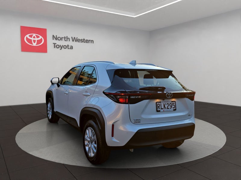 2025 Toyota Yaris Cross GX 1.5P HEV ECVT FWD SU... image 5