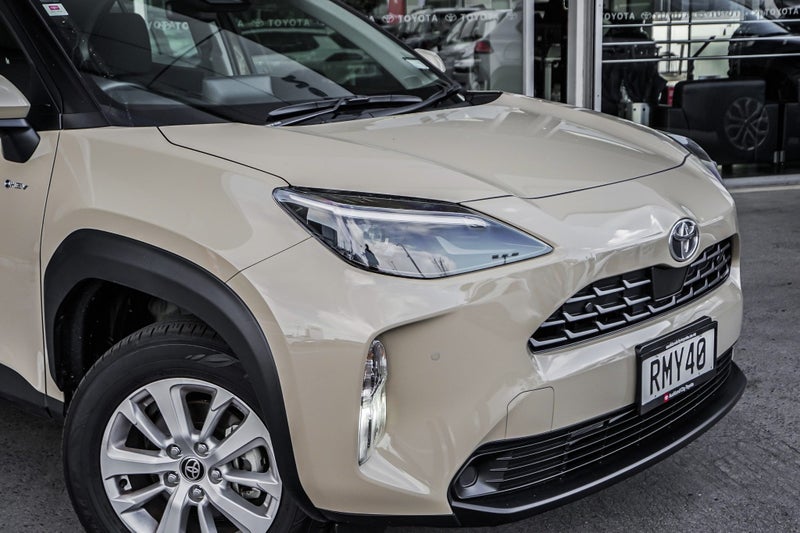 2025 Toyota Yaris Cross GX 1.5P HEV ECVT FWD SU... image 5