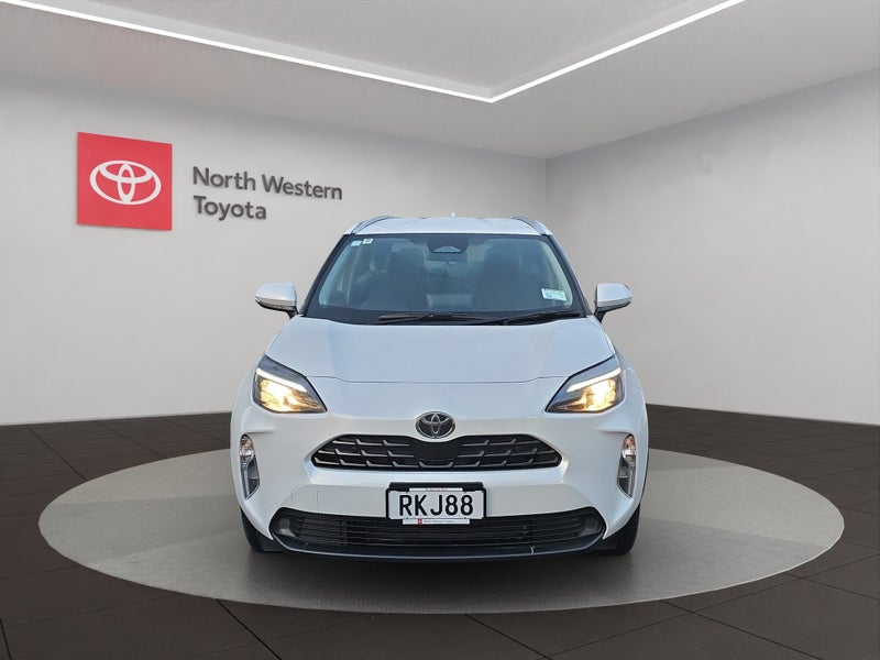 2025 Toyota Yaris Cross GX 1.5P HEV ECVT FWD SU... image 2
