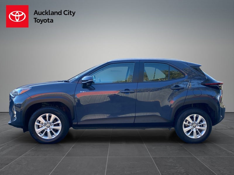 2025 Toyota Yaris Cross GX 1.5P HEV ECVT FWD SUV image 4