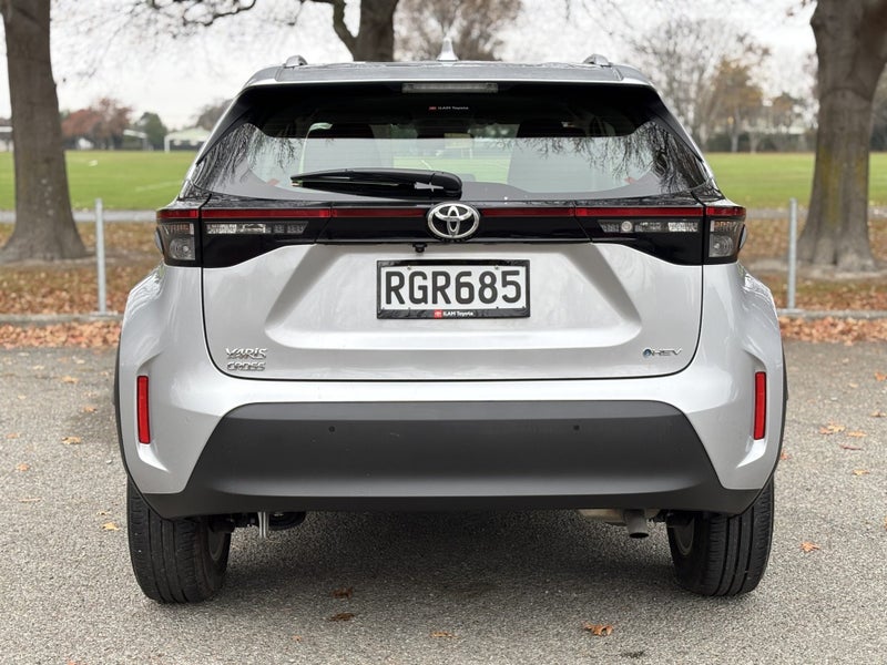 2025 Toyota Yaris Cross GX 1.5P HEV FWD SUV image 4