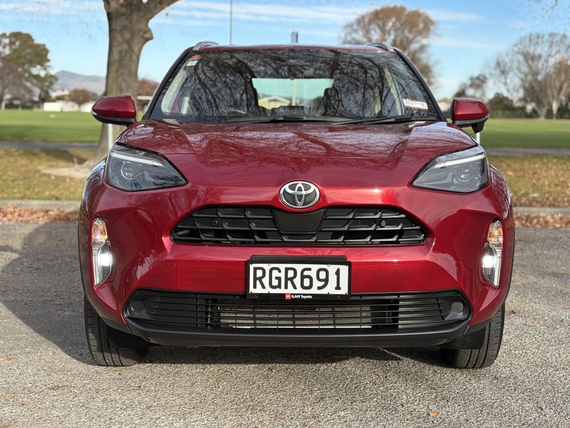 2025 Toyota Yaris Cross GX 1.5P HEV FWD SUV image 2