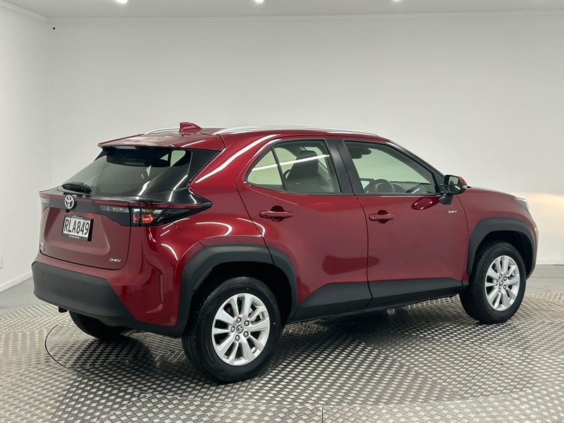 2025 Toyota Yaris Cross GX 1.5P Hybrid image 3