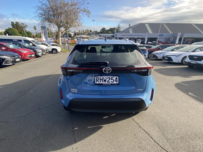 2025 Toyota Yaris Cross GX 1.5P Hybrid image 4