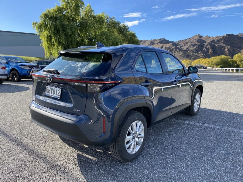 2025 Toyota Yaris Cross GX 1.5P Hybrid image 4