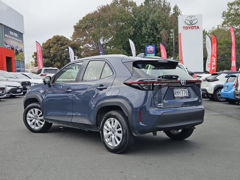 2025 Toyota Yaris Cross GX 1.5P HYBRID image 3