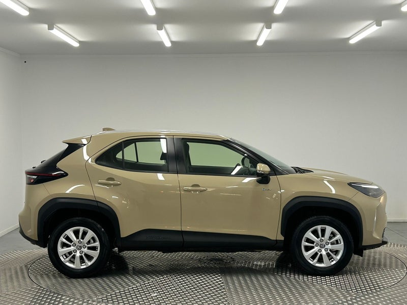 2025 Toyota Yaris Cross GX 1.5P Hybrid image 2