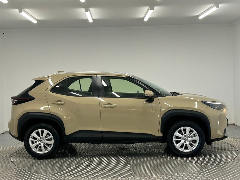 2025 Toyota Yaris Cross GX 1.5P Hybrid image 2