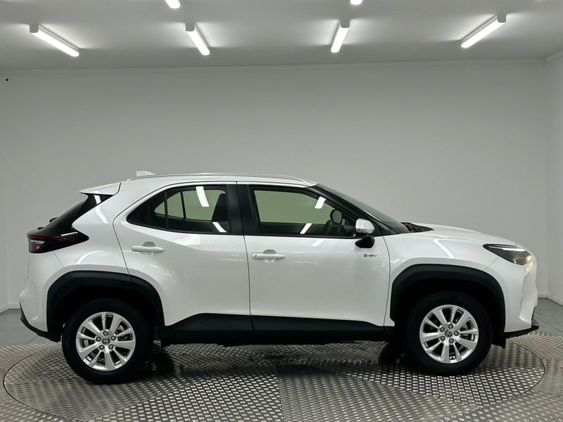 2025 Toyota Yaris Cross GX 1.5P Hybrid image 2