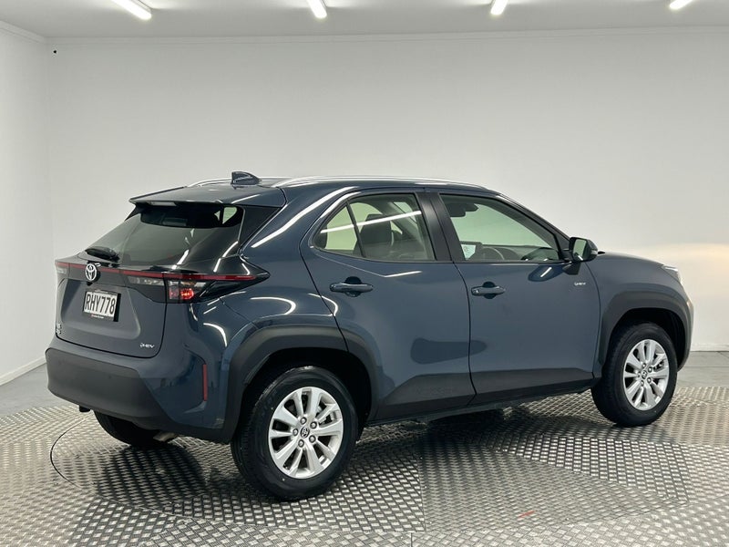2025 Toyota Yaris Cross GX 1.5P Hybrid image 3