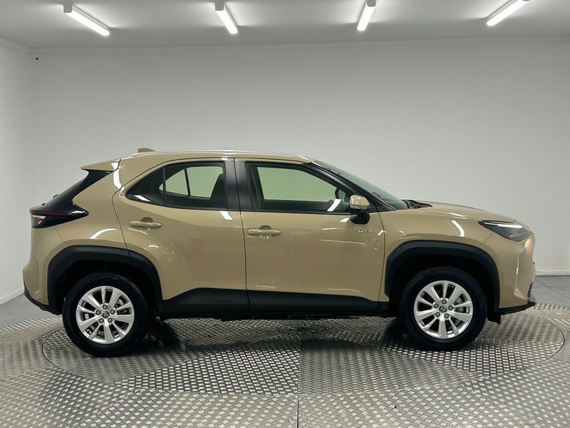 2025 Toyota Yaris Cross GX 1.5P Hybrid image 2
