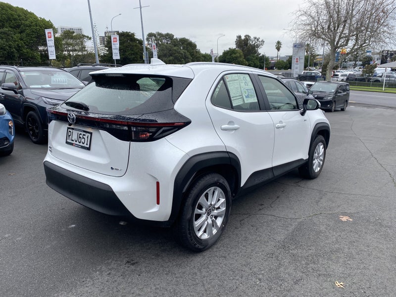 2025 Toyota Yaris Cross GX 1.5P Hybrid image 2
