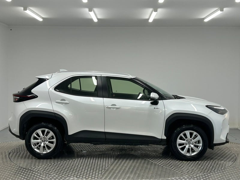 2025 Toyota Yaris Cross GX 1.5P Hybrid image 2