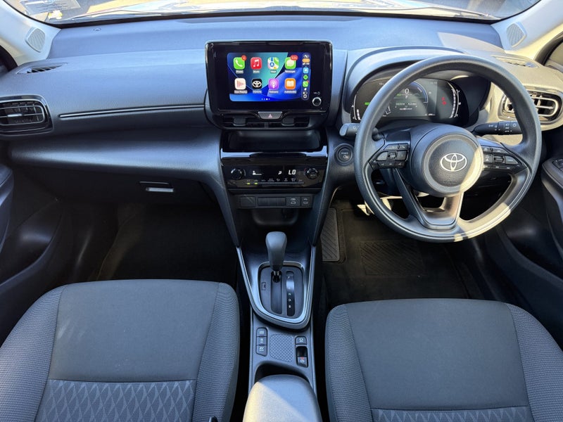2025 Toyota Yaris Cross GX 1.5P HYBRID CERTIFIED image 2