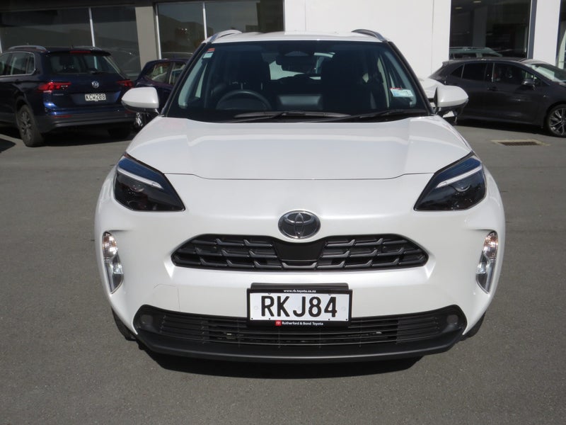 2025 Toyota Yaris Cross GX 1.5P Hybrid ECVT FWD... image 2