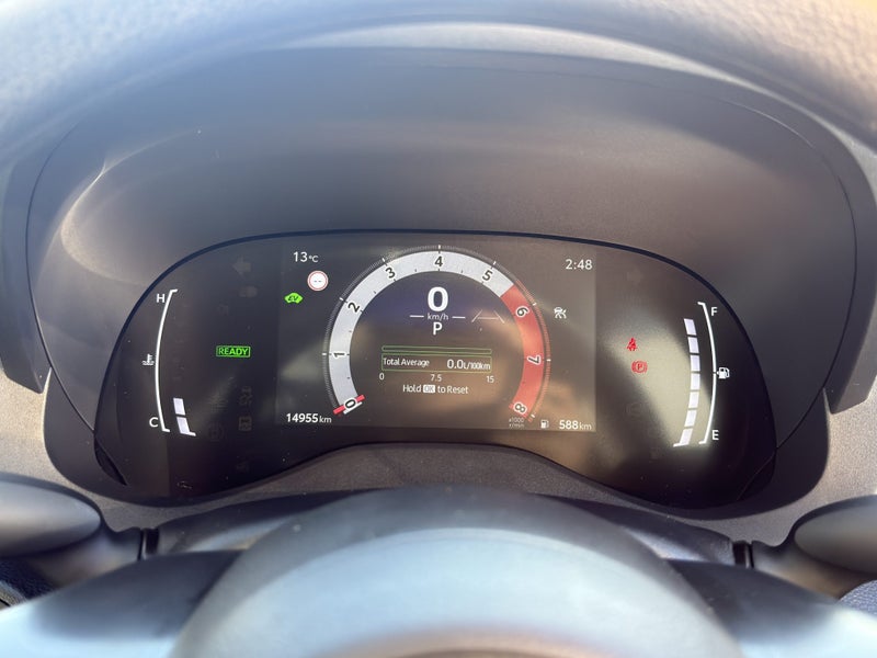 2025 Toyota Yaris Cross GX 1.5P Hybrid FWD image 5