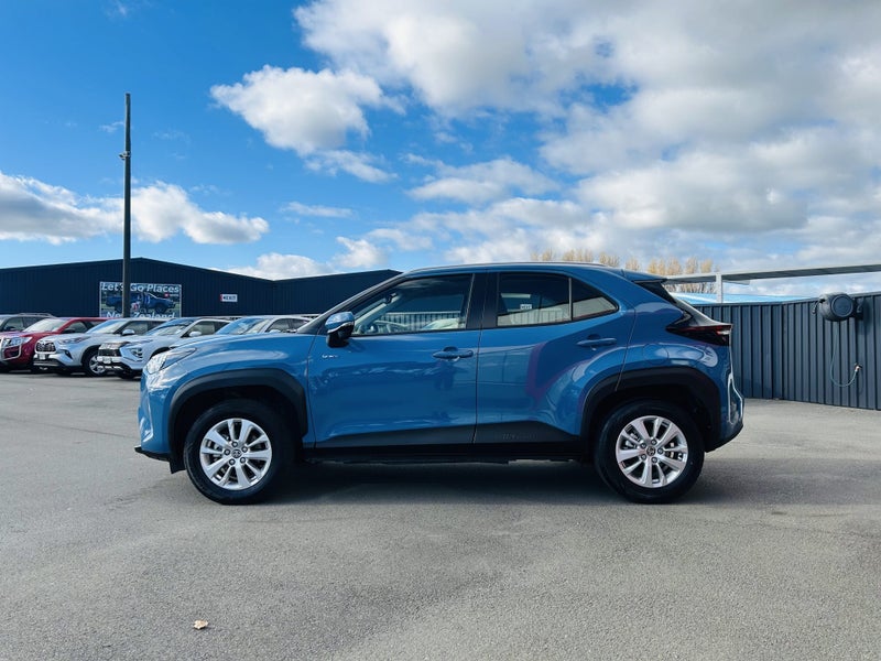 2025 Toyota Yaris Cross GX 1.5P Hybrid FWD Auto... image 4