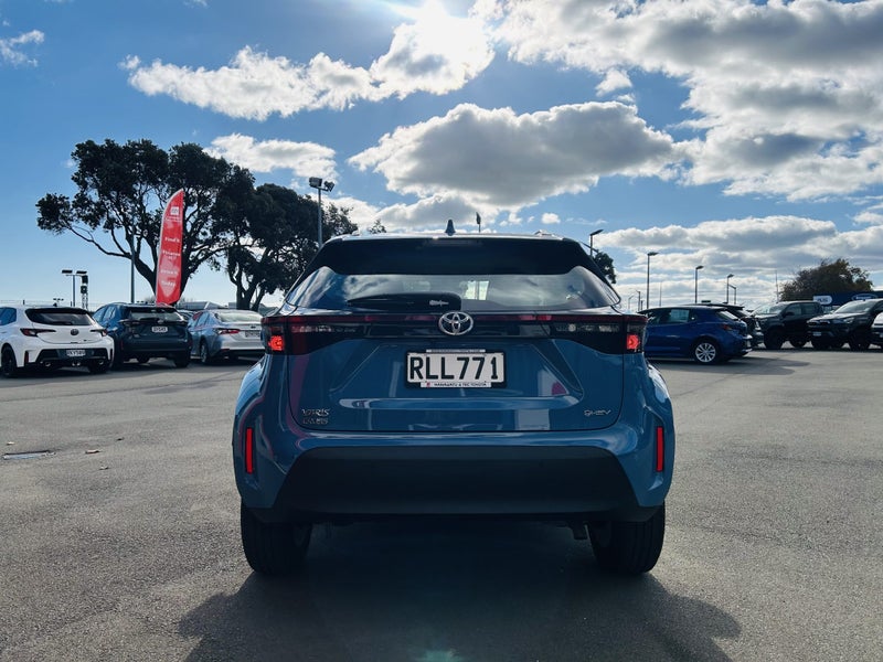 2025 Toyota Yaris Cross GX 1.5P Hybrid FWD Auto... image 5