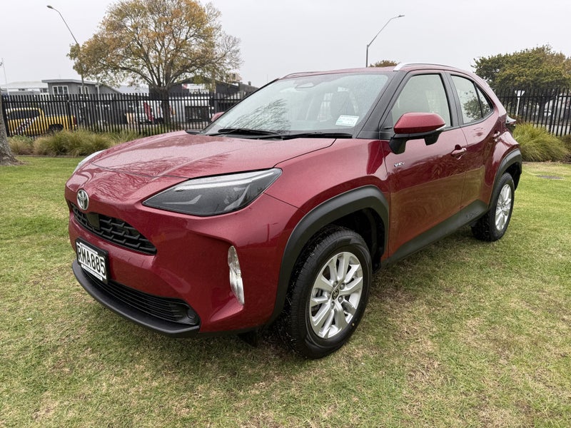 2025 Toyota Yaris Cross GX 1.5P Hybrid FWD Auto... image 4