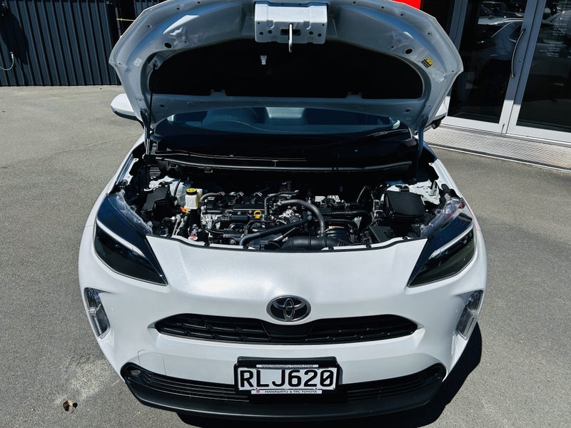 2025 Toyota Yaris Cross GX 1.5P Hybrid FWD Auto... image 3