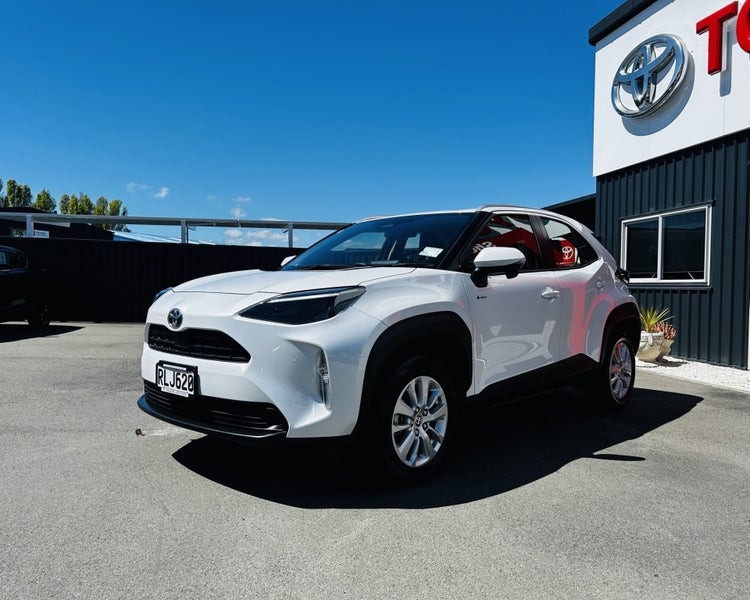 2025 Toyota Yaris Cross GX 1.5P Hybrid FWD Auto... image 5