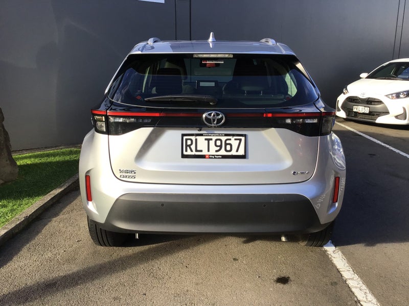 2025 Toyota Yaris Cross GX 1.5P Hybrid NZ New image 3