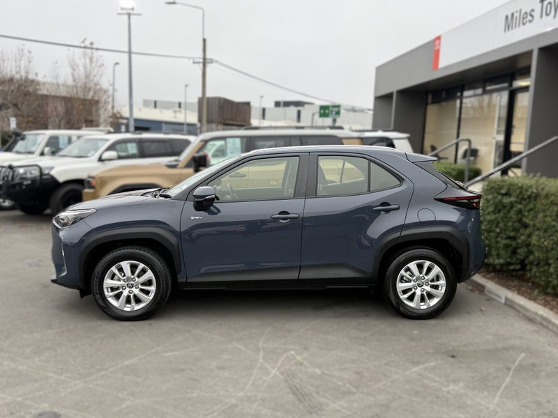 2025 Toyota Yaris Cross GX 1.5P HYBRID, Push Start image 4