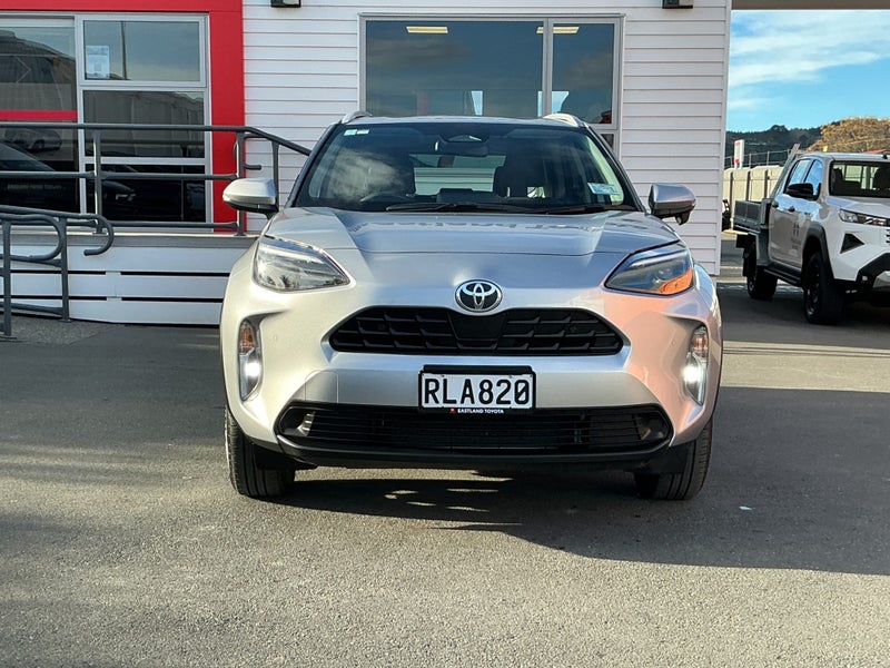 2025 Toyota Yaris Cross GX 1.5P Hybrid SUV image 2
