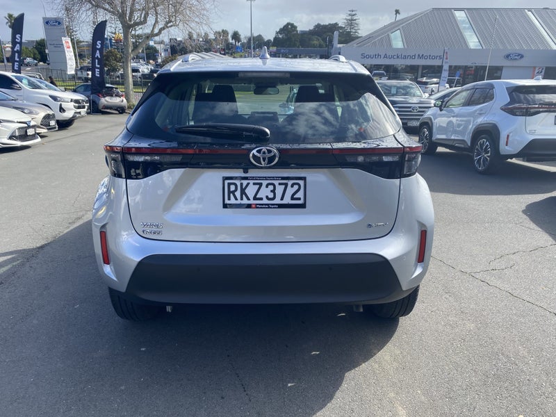 2025 Toyota Yaris Cross GX 1.5P Hybrid SUV image 3